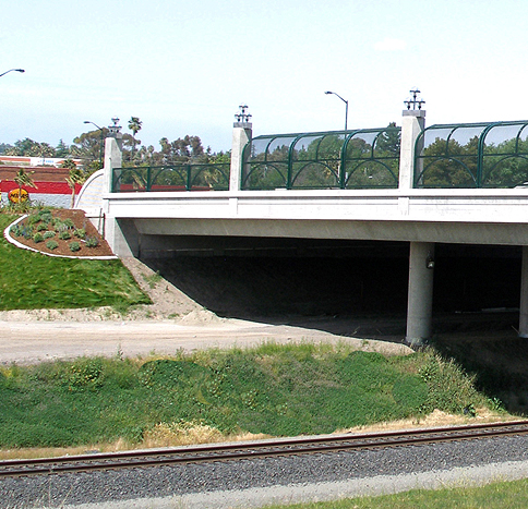 Photo of the architectural features designed for the Washington Boulevard bridge, Fremont Grade Separations Project, City of Fremont, CA